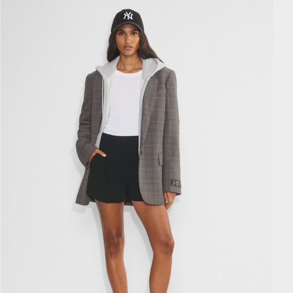 NWT effortless shorts from aritzia